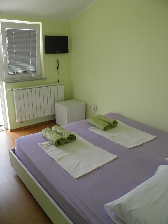 Guesthouse Prenocisca Sirec Ptuj Habitación foto
